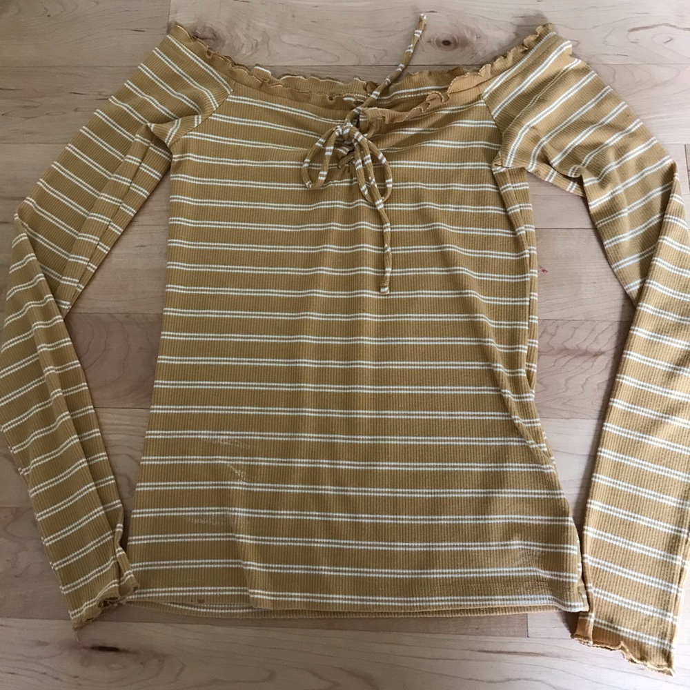 Mustard yellow aeropostale  top